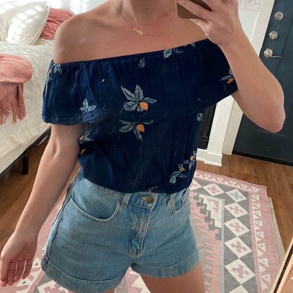 Mossimo Floral Off The Shoulder Top - Picture 4 of 12